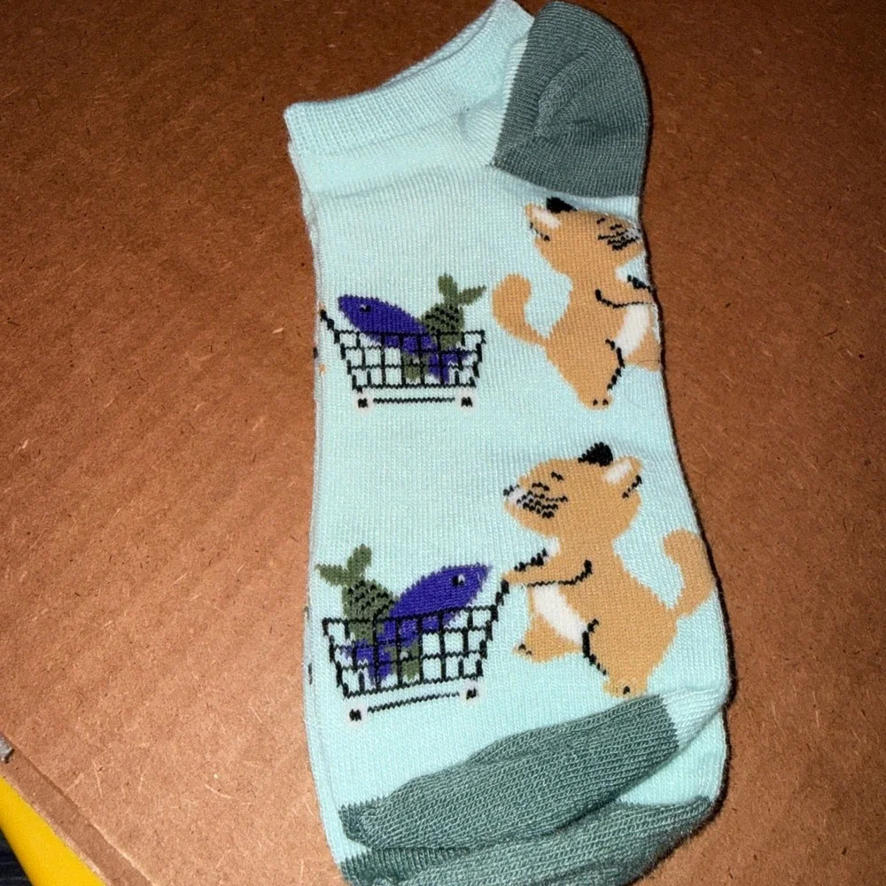 Hello Socks Low Cut Socks OS 4-10 NEW Cat Fish Shopping Cart Aqua Novelty